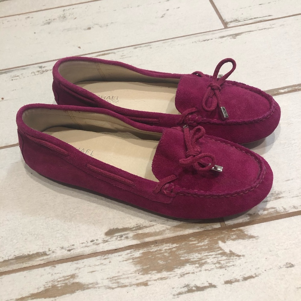 Michael Kors daisy moccasin pink suede.